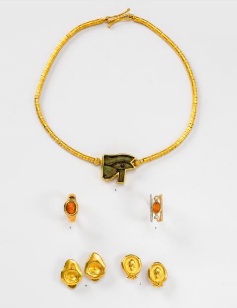 Alexander Alberty - An 18k gold and intaglio ring and pair of earrings