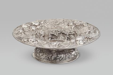 William Fowle - An important Charles II London silver tazza