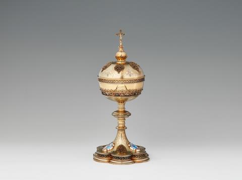  Demarquet Frères - A Parisian silver gilt ciborium