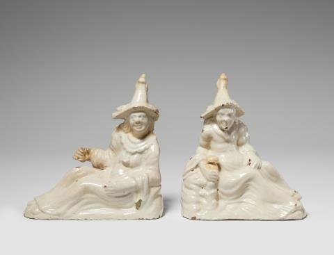  Göggingen - A rare pair of white faience figures