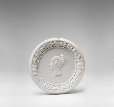 Leonhard Posch - A Berlin KPM porcelain tondo with a portrait of Crown Princess Elisabeth Ludovika