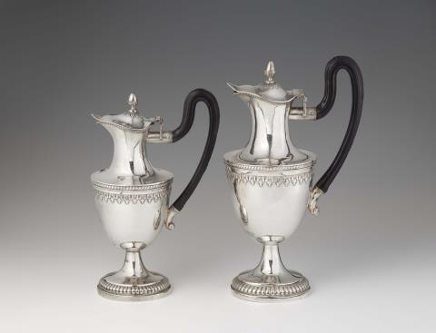 Johann Jakob Hermann Grabe - A pair of Augsburg silver wine jugs