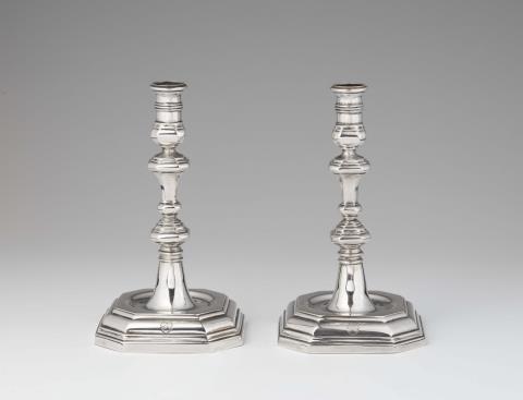 Johann Georg Quirl - A pair of Osnabrück silver candlesticks