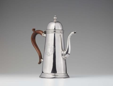 Richard Bayley - A George I silver coffee pot