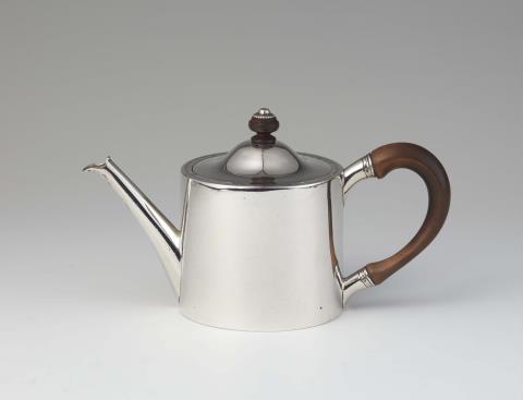 John Parker I & Edward Wakelin - A small George III silver teapot