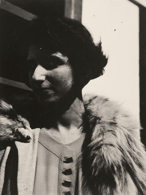 T. Lux Feininger - Ohne Titel (Portrait einer jungen Frau, Bauhaus Dessau)