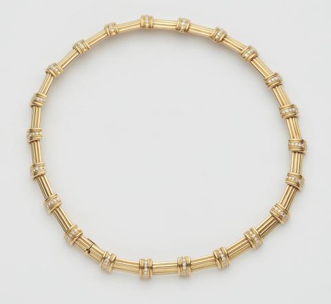 Rachel Goodyear - An 18k gold and diamond chain necklace