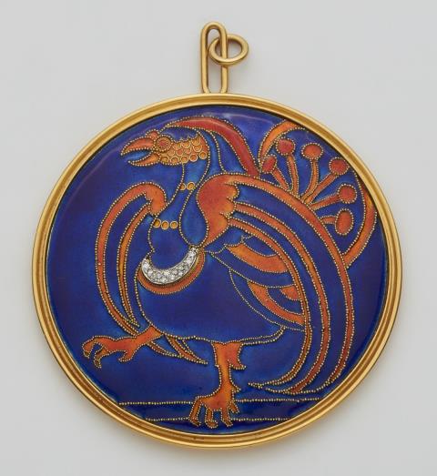 Nach Wassily Kandinsky - A gold enamelled "Greif" pendant