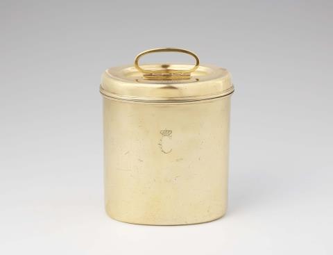 Martin-Guillaume Biennais - A courtly Parisian silver gilt sugar container