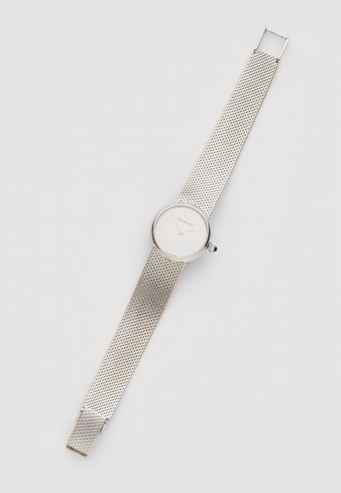 Jaeger Le Coultre - An 18k white gold ladies wristwatch