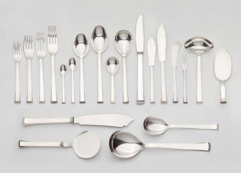 Evald Nielsen - A large Evald Nielsen silver cutlery set "Kongo"