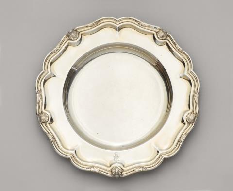 Johann George Hossauer - A Berlin silver plate made for the Grand Dukes of Mecklenburg Schwerin