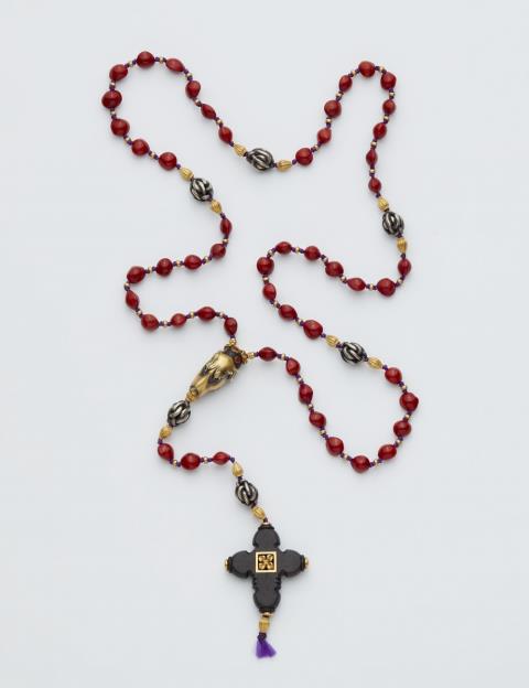 Otto Jakob - A 22k gold rosary “Rosenkranz III”