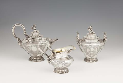 Eduard Wollenweber - An unusual Munich silver tea service