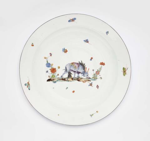 Adam Friedrich von Löwenfinck - A Meissen porcelain dish with a fantastic beast motif