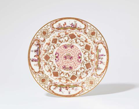 Johann Gregorius Hoeroldt - A magnificent early Meissen porcelain plate with Hoeroldt Chinoiseries