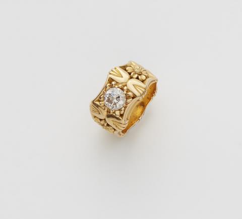 Otto Jakob - An 18k gold “gritli“ ring with a diamond solitaire