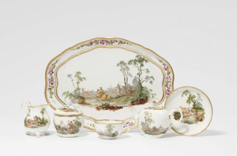 Johann Elias Ridinger - A Meissen porcelain solitaire with hunting scenes