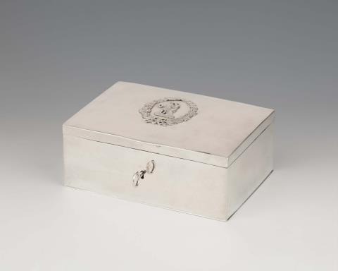 Johann George II Fournier - A large Berlin silver sugar box