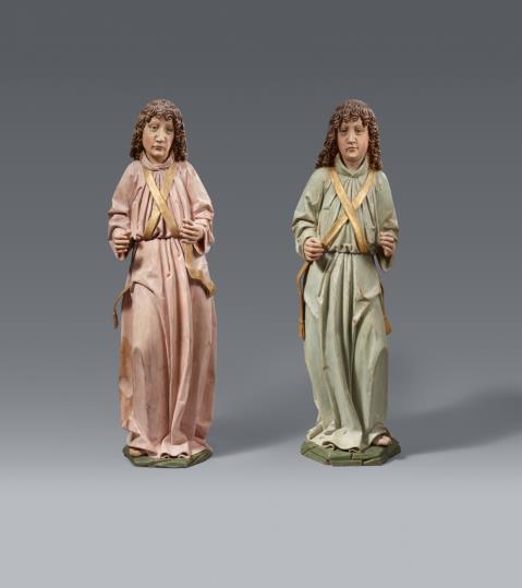  Alpenländisch - A pair of carved pinewood angels, presumably Alpine Region, second half 15th century