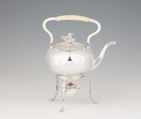 Johann David Hertel - A Berlin silver tea kettle and rechaud.