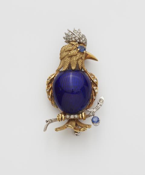 Piero di Lunati - An Italian 18k gold enamel, sapphire and diamond parrot clip brooch.