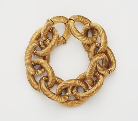 An Italian 18k gold link bracelet.