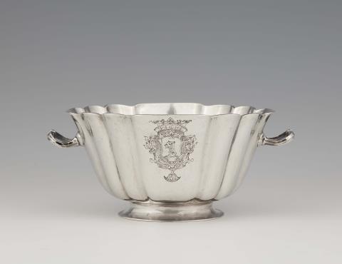 Johann Leonhard Allmann - An Augsburg late Baroque silver dish