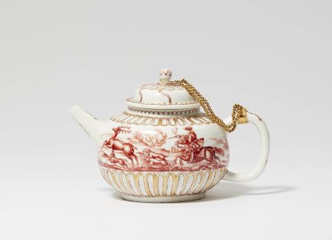 Ignaz Preissler - A Meissen porcelain teapot with a stag hunt
