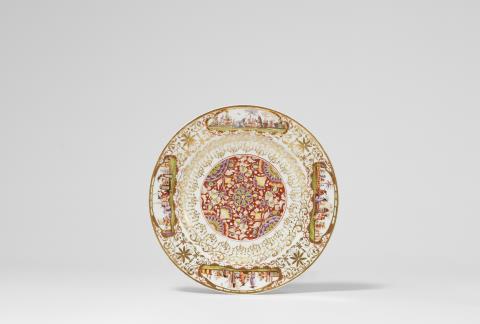 Johann Gregorius Hoeroldt - A Meissen porcelain sideboard dish with Hoeroldt Chinoiseries
