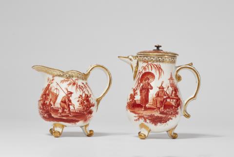 Porcelain Manufacture Frankenthal - A porcelain ewer and milk jug with Chinoiseries in iron red