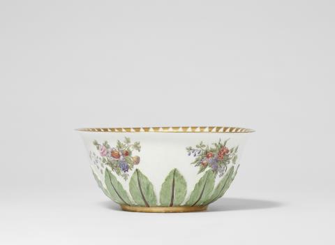 Johann Friedrich Metzsch - A Meissen porcelain slop bowl with floral decor