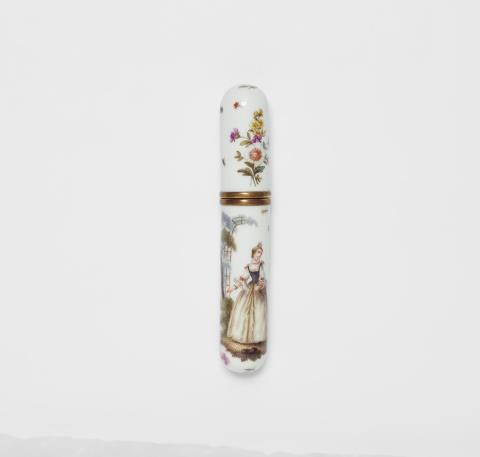  Fürstenberg - A porcelain needle case with elegant figures