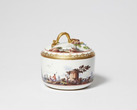 Christian Friedrich Herold - A Meissen porcelain sugar box with a merchant navy scene