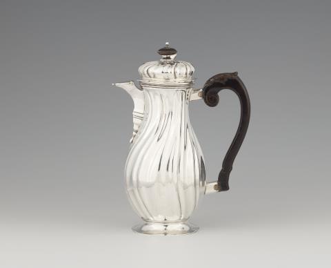 Johann Georg Kloss(e) - A small Augsburg silver coffee pot