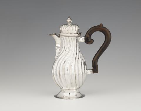 Johann Georg Kloss(e) - An Augsburg silver hot milk jug