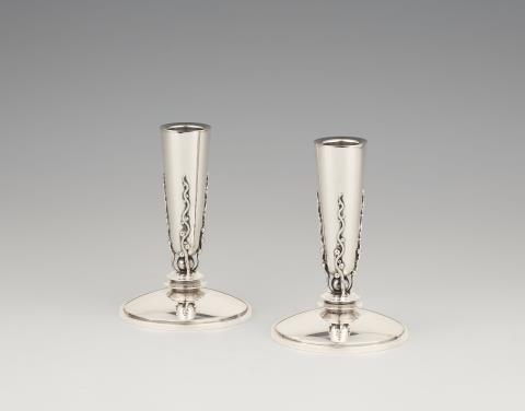 Evald Nielsen - A pair of Art Deco Copenhagen silver candlesticks