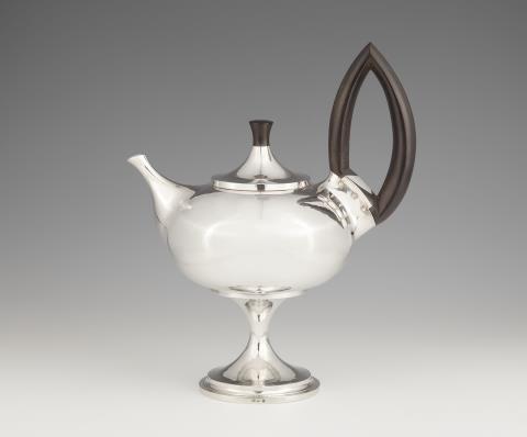 Wilhelm Nagel - A Cologne silver teapot