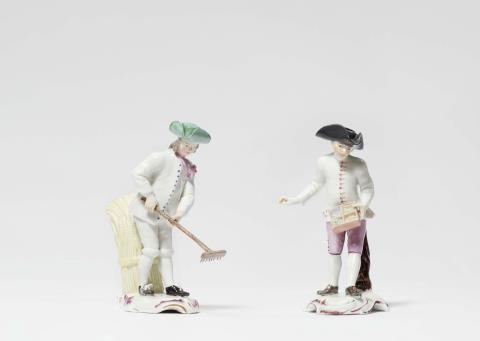 Porcelain Manufacture Frankenthal - Two Frankenthal porcelain figures of a peasant and a gardener