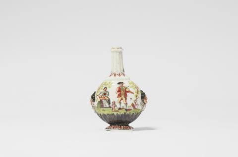 A miniature Meissen porcelain vase with "hausmaler" decor