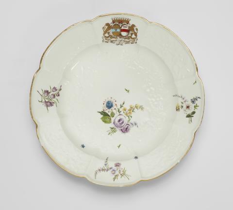 Johann Friedrich Eberlein - A Meissen porcelain plate from the dinner service for Pâris de Monmartel-Béthune