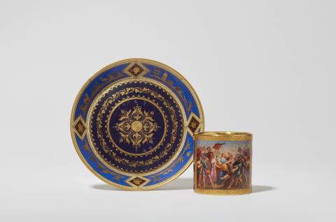  Vienna, Imperial Manufactory - A Royal Vienna porcelain cup and saucer with a motif after Rubens "The Reconciliation of the Romans and Sabines"
