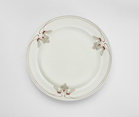 Konrad Hentschel - A Meissen porcelain platter with maple design