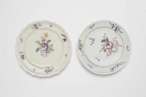  Proskau - Two faience plates with identical decor