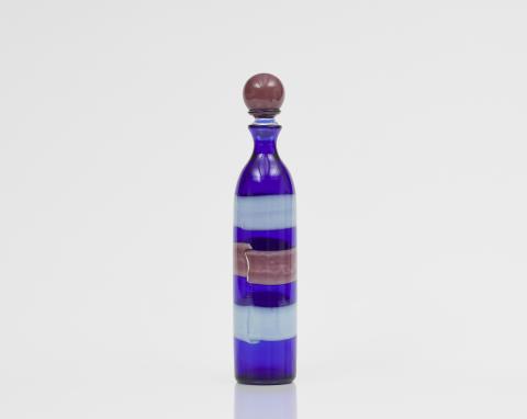  Venini & C. Murano - 'A fasce' glass bottle
Venini & C., Murano, designed by Fulvio Bianconi, around 1952-1956, produced in 1990.