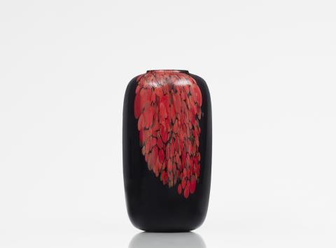  Venini & C. Murano - Large dark red vase
Venini & C., Murano, 1983.