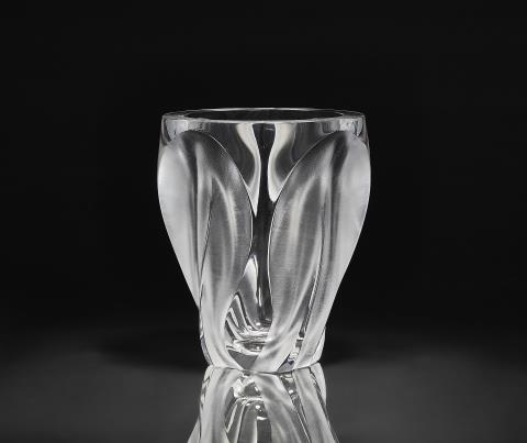  Lalique Verrerie - Vase Ingrid
Lalique, Wingen-sur-Moder, Entwurf 1960er, Ausführung 1990er/2000er Jahre.