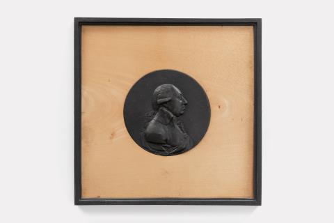  Königliche Eisengießerei Berlin - A round cast iron plaque with a portrait of King Friedrich Wilhelm II in profile