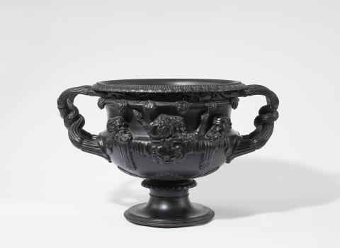  Königliche Eisengießerei Berlin - A cast iron model of the Warwick vase