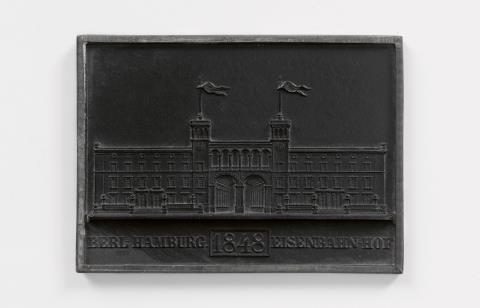  Königliche Eisengießerei Berlin - A cast iron New Year's plaque inscribed "BERL- HAMBURG. 1848 EISENBAHN-HOF"